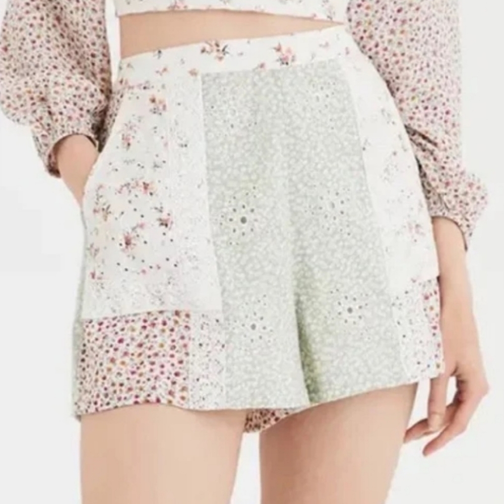 {XL} American Eagle Patchwork Prarie Eyelet Floral Lace Cottagecore Shorts